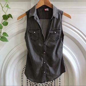 Sleeveless button down
